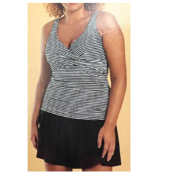 Christina Swimwear | Women's Tankini 2 Piece Set | Black & White | Various Sizes - Picture 6 of 7